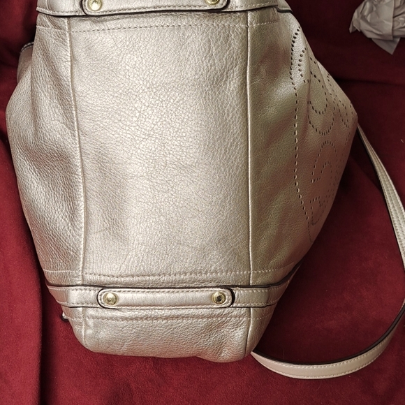 Coach Audrey Shoulder or Crossbody Rare in Excellent Condition Like New - Picture 9 of 10
